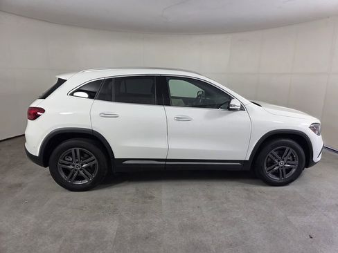 Certified 2025 Mercedes-Benz GLA 250 image 3