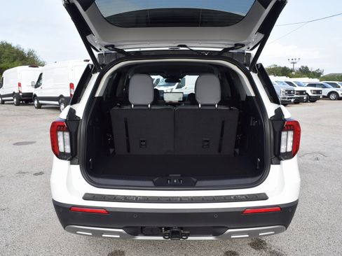 New 2026 Ford Explorer Active w/ Active Comfort Package image 22