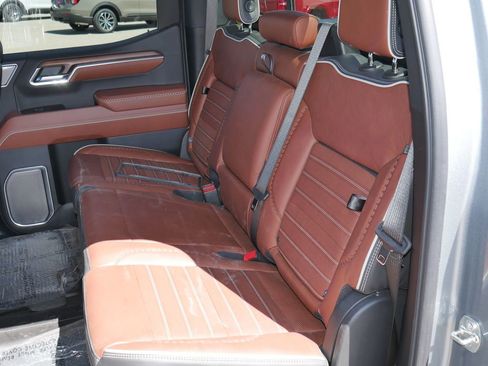Used 2025 GMC Sierra 1500 Denali Ultimate AWD/4WD image 28