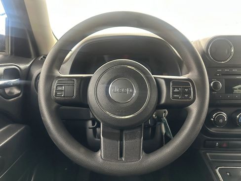 Used 2014 Jeep Patriot Sport image 20