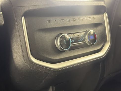Certified 2025 Ford Expedition Active RWD image 23