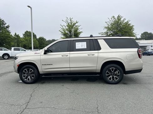 Used 2021 Chevrolet Suburban Z71 w/ Luxury Package AWD/4WD image 2