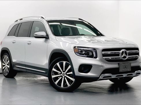 Used 2022 Mercedes-Benz GLB 250 image 2