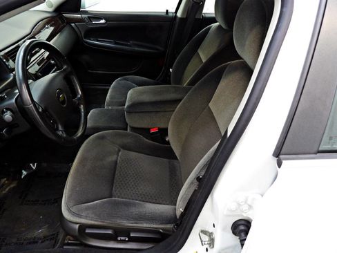 Used 2014 Chevrolet Impala Limited LS FWD image 8