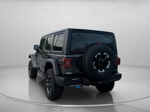 Used 2025 Jeep Wrangler Unlimited Rubicon 4xe w/ Convenience Group image 21