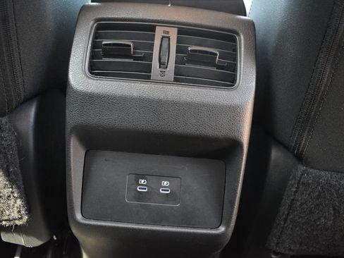 Used 2025 Nissan Rogue SV AWD/4WD image 28