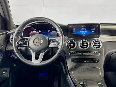 Used 2020 Mercedes-Benz GLC 300 image 11