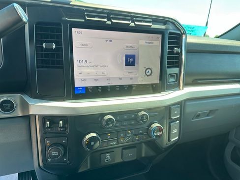 Used 2024 Ford F250 XLT w/ XLT Premium Package AWD/4WD image 16