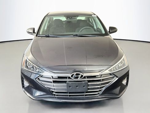 Used 2020 Hyundai Elantra SE w/ Cargo Package (C1) FWD image 2