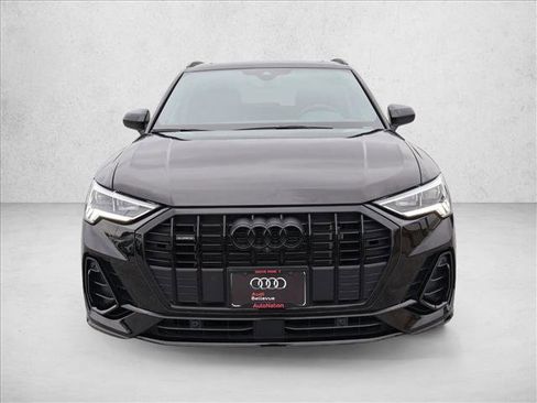 Used 2023 Audi Q3 2.0T Premium Plus w/ Premium Plus Package AWD/4WD image 2
