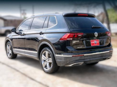 Used 2018 Volkswagen Tiguan SEL Premium image 7