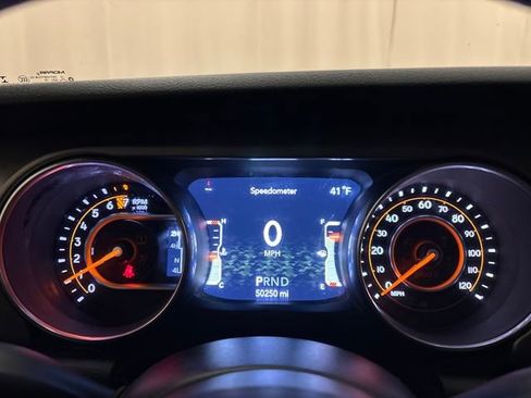 Used 2019 Jeep Wrangler Sport AWD/4WD image 14