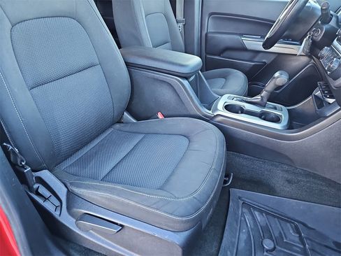 Used 2015 Chevrolet Colorado LT w/ LT Convenience Package image 10