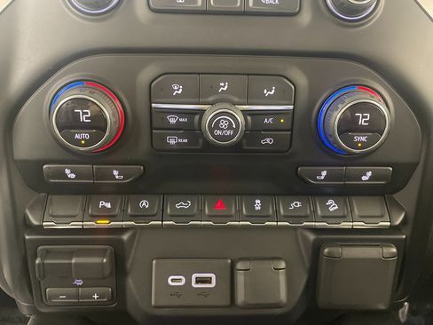 Used 2019 Chevrolet Silverado 1500 LT Trail Boss image 22