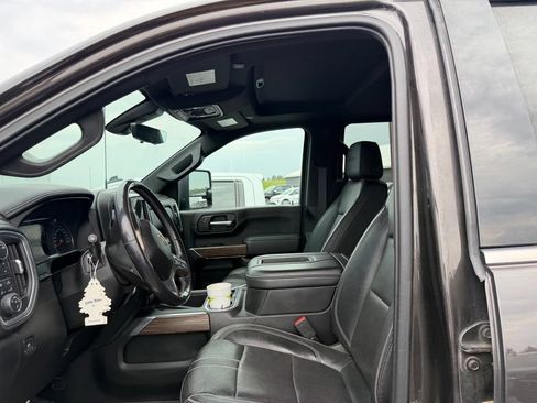 Used 2020 Chevrolet Silverado 3500 High Country w/ Z71 Off-Road Package AWD/4WD image 12