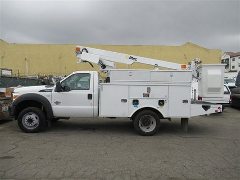 Used 2013 Ford F450 XL w/ Snow Plow Prep Pkg image 31
