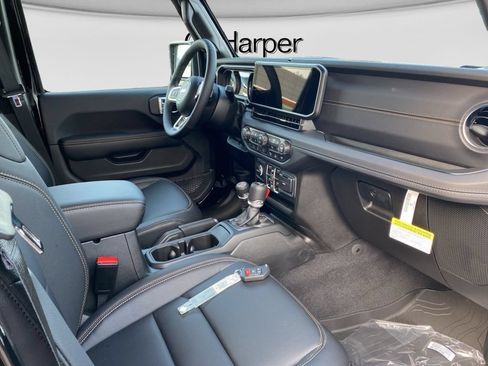 New 2025 Jeep Wrangler Unlimited Sahara w/ Safety Group AWD/4WD image 10