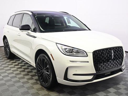 New 2026 Lincoln Corsair Reserve w/ Jet Appearance Package image 8