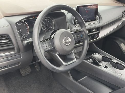 Used 2023 Nissan Rogue SV FWD image 17