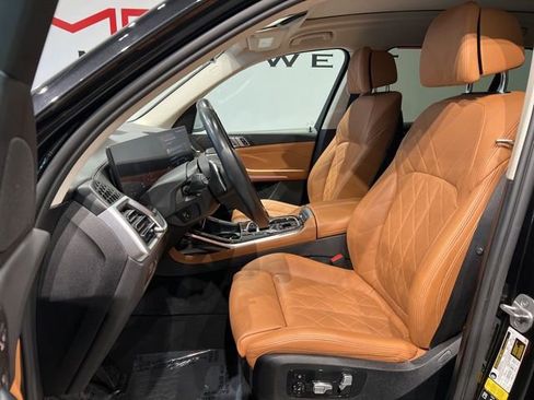 Used 2023 BMW X7 xDrive40i AWD/4WD image 18