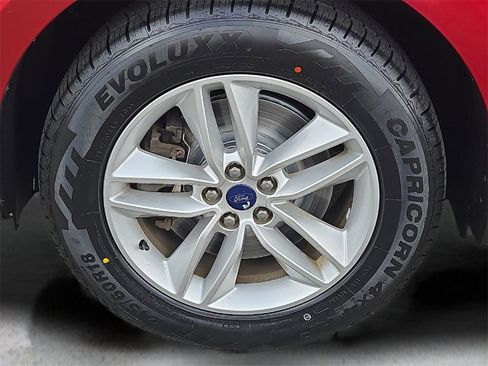 Used 2017 Ford Edge SEL w/ Equipment Group 201A image 8