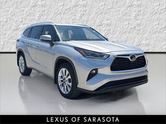 Used 2024 Toyota Highlander Limited video 1