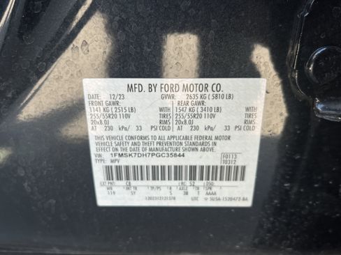 Used 2023 Ford Explorer XLT w/ Equipment Group 202A RWD image 5