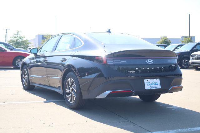 New 2026 Hyundai Sonata Blue FWD image 7