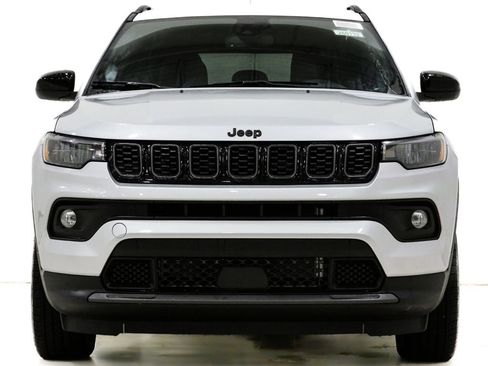 New 2026 Jeep Compass Latitude image 2