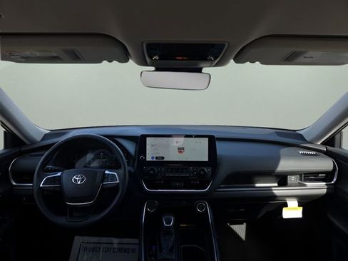 Used 2026 Toyota Grand Highlander XLE image 10