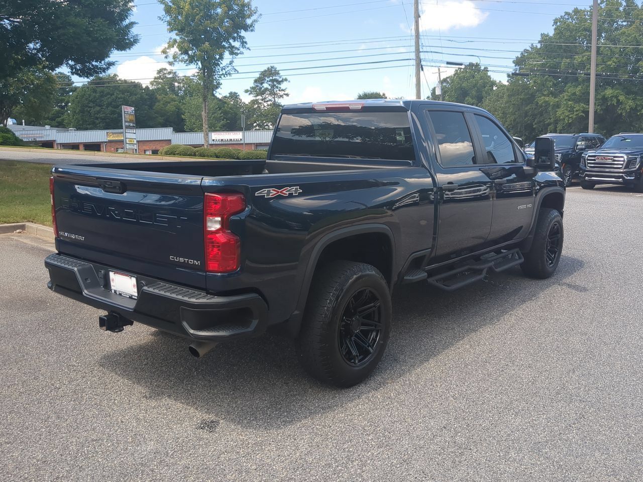 Used 2022 Chevrolet Silverado 2500 Custom w/ Custom Convenience Package AWD/4WD image 8