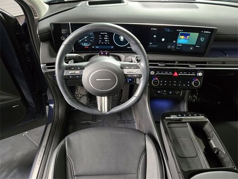 Used 2025 Hyundai Tucson Limited image 17