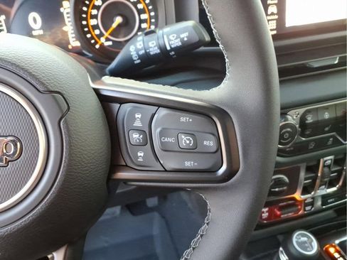New 2026 Jeep Wrangler Unlimited Rubicon AWD/4WD image 25