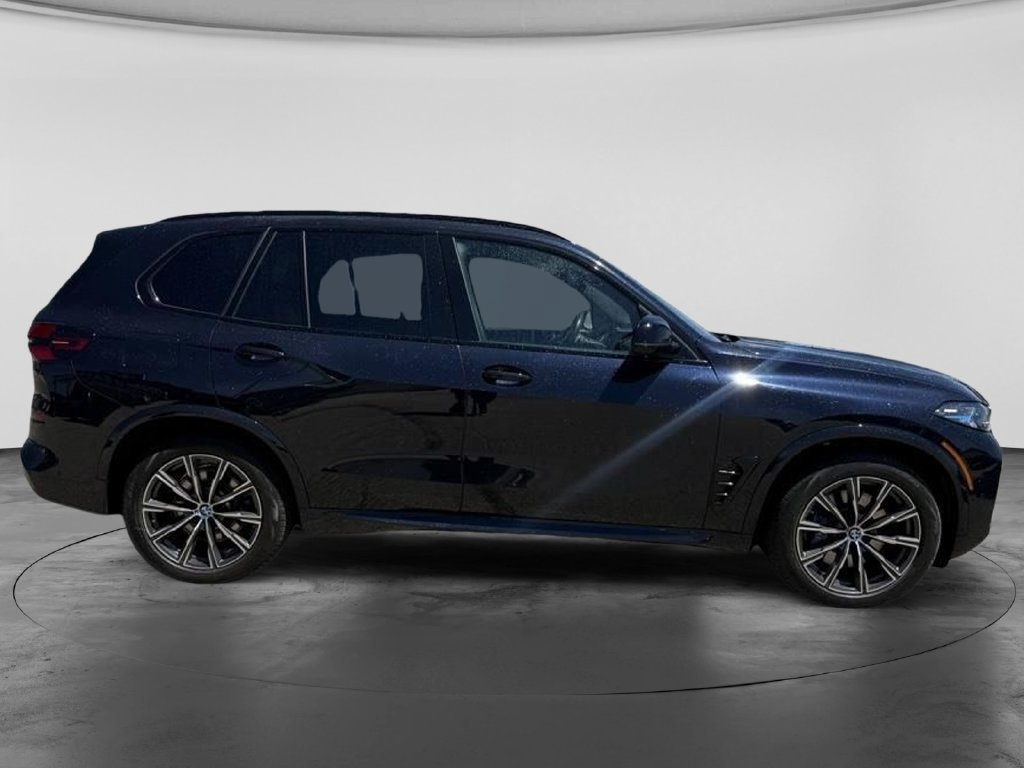 Used 2024 BMW X5 M60i AWD/4WD image 17