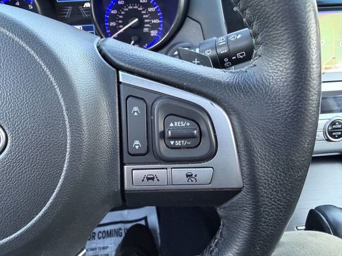 Used 2017 Subaru Outback 3.6R Limited AWD/4WD image 12