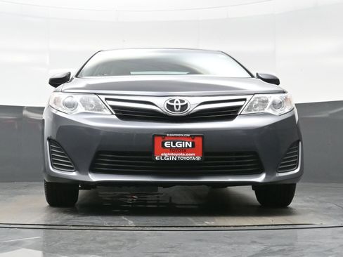 Used 2013 Toyota Camry LE FWD image 22