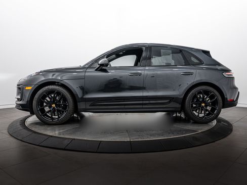 Certified 2024 Porsche Macan GTS AWD/4WD image 2
