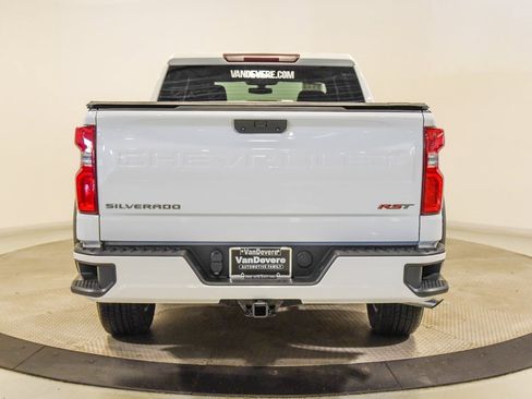 Used 2021 Chevrolet Silverado 1500 RST image 10