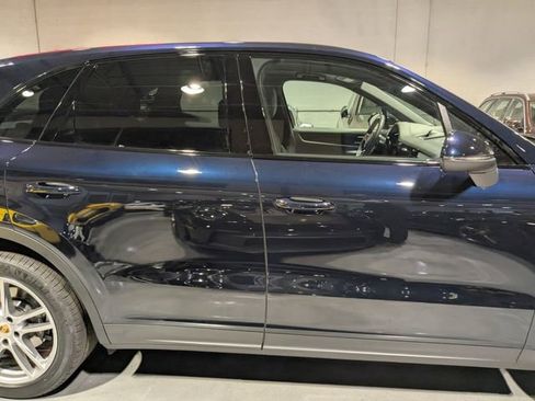 Used 2019 Porsche Cayenne AWD/4WD image 11