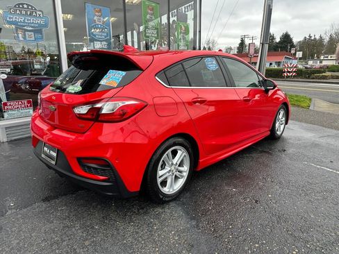 Used 2017 Chevrolet Cruze LT w/ Convenience Package image 5
