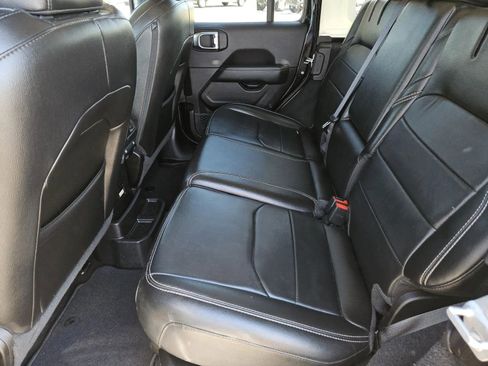 Used 2023 Jeep Wrangler Sahara image 30