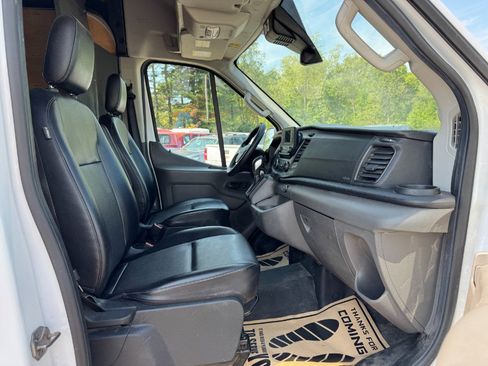 Used 2020 Ford Transit 250 148 High Roof Extended RWD image 18