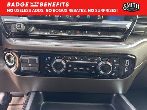 Used 2024 Chevrolet Silverado 2500 LTZ w/ LTZ Convenience Package image 16