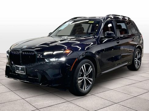 Used 2024 BMW X7 xDrive40i w/ M Sport Package AWD/4WD image 1