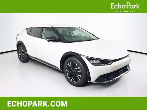 Used 2024 Kia EV6 Wind w/ Wind Technology Package AWD/4WD image 1