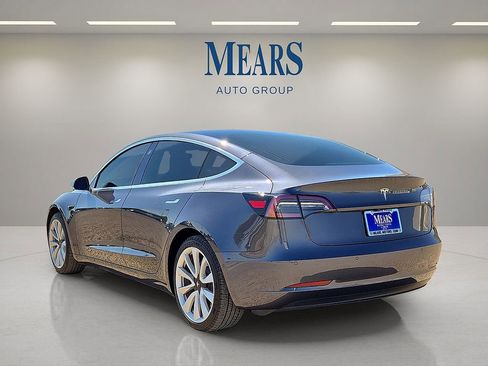 Used 2019 Tesla Model 3 Standard Range Plus image 3