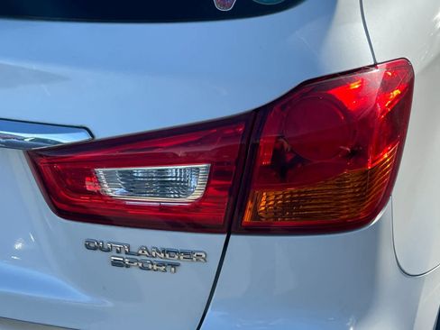 Used 2019 Mitsubishi Outlander Sport ES AWD/4WD image 17