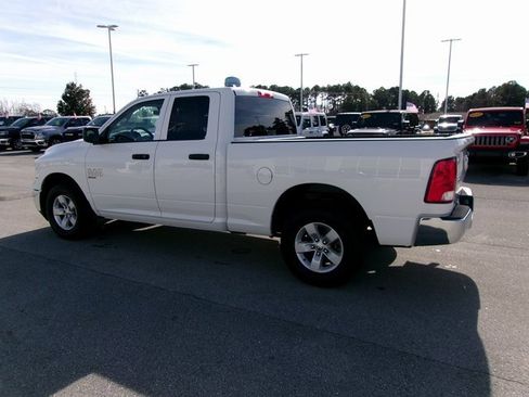 Used 2024 RAM 1500 Classic SLT image 3