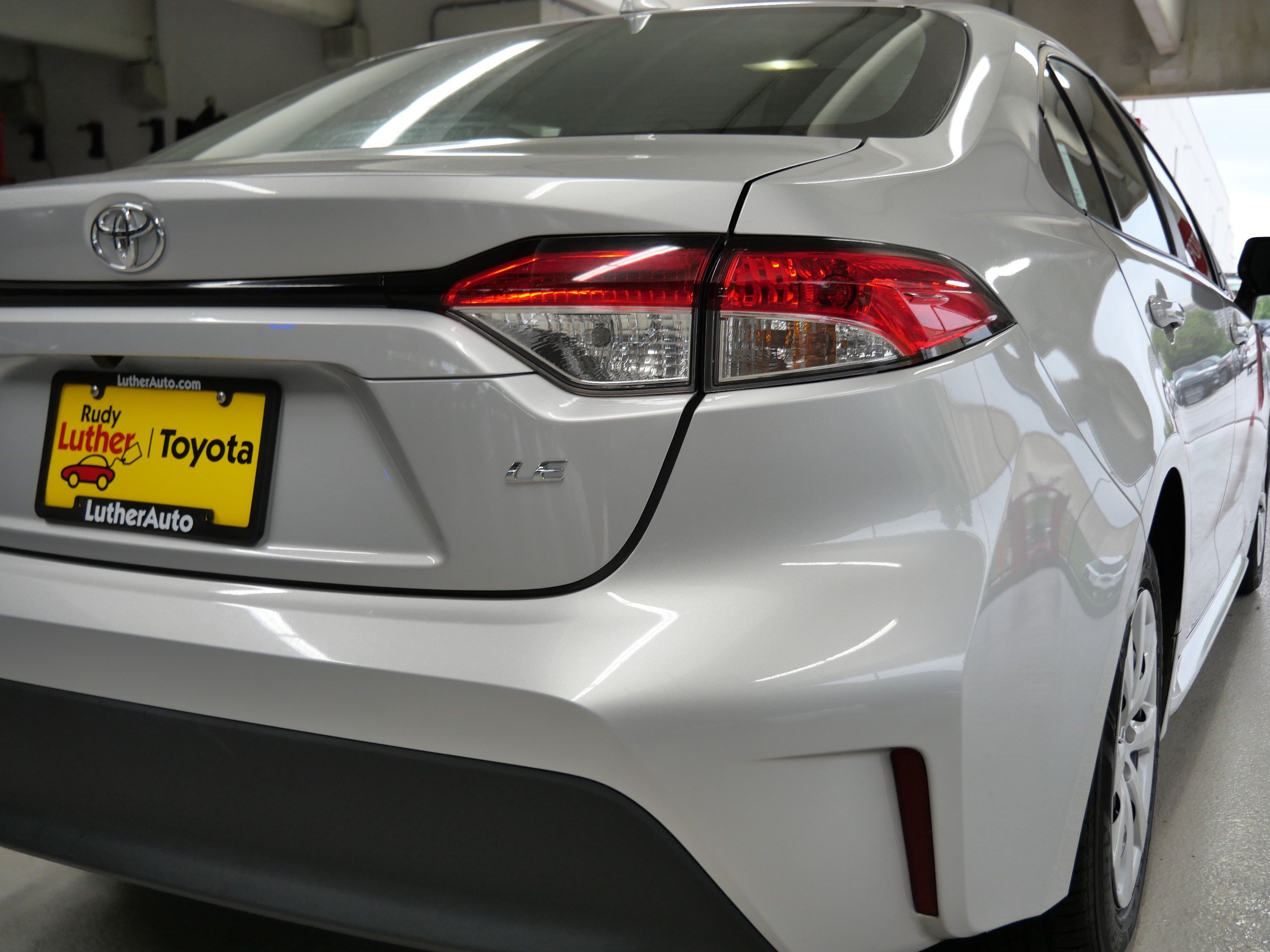 Certified 2024 Toyota Corolla LE FWD image 18