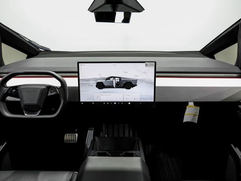 Used 2024 Tesla Cybertruck AWD Crew Cab image 11